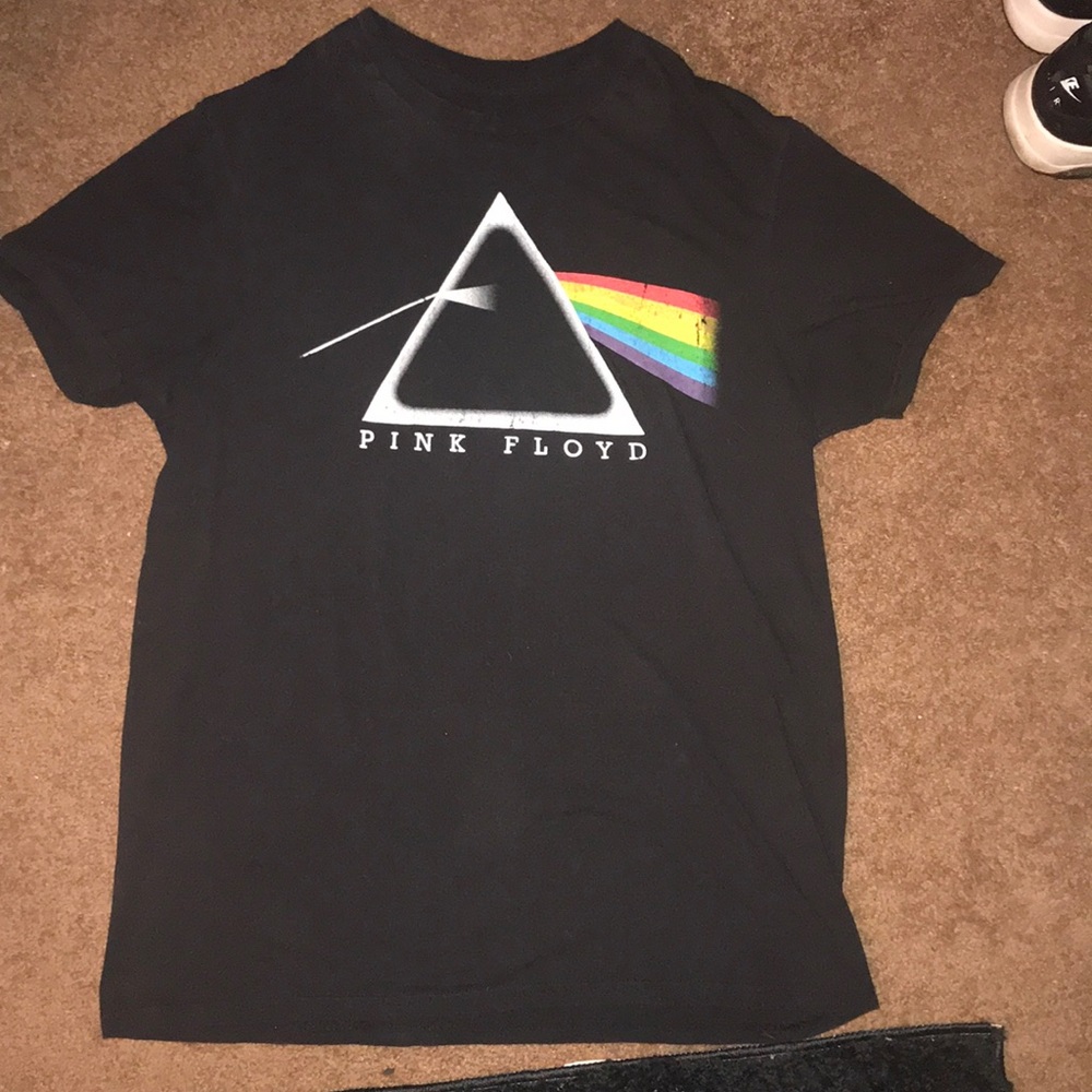 Pink Floyd shirt